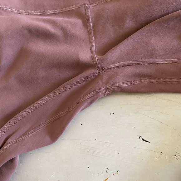 Lululemon Align 28" Dusty Rose size 0 - Picture 3 of 4